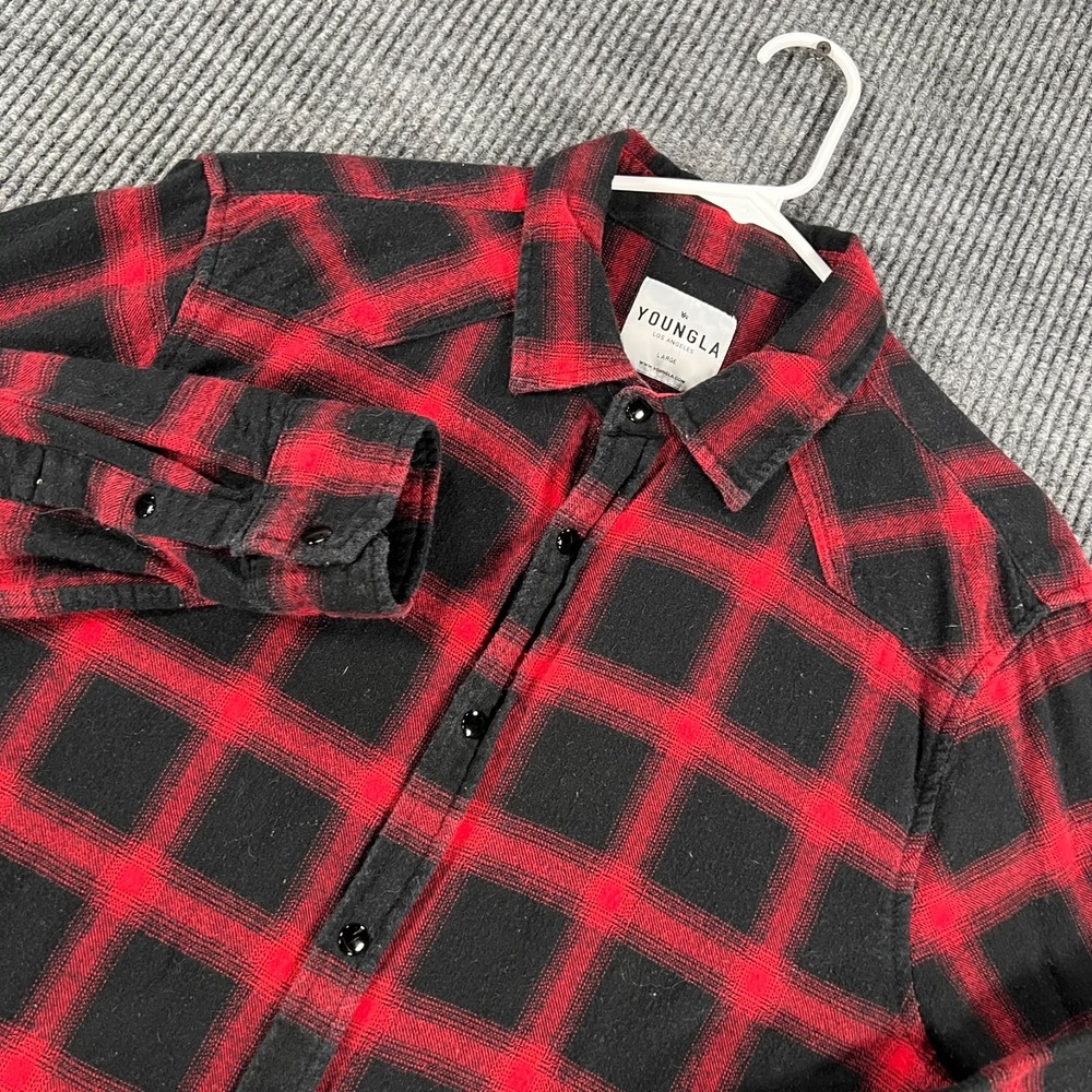 Youngla Shirt Mens Large Red Black Plaid Long Sleeve Pearl Snap Raw Hem Preppy